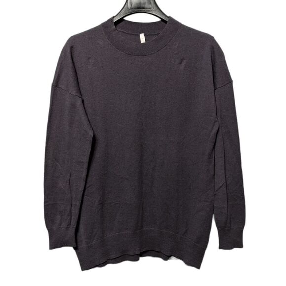 Babaton Tops - Aritzia BABATON Crew Neck Minimalist Sweater XXS
